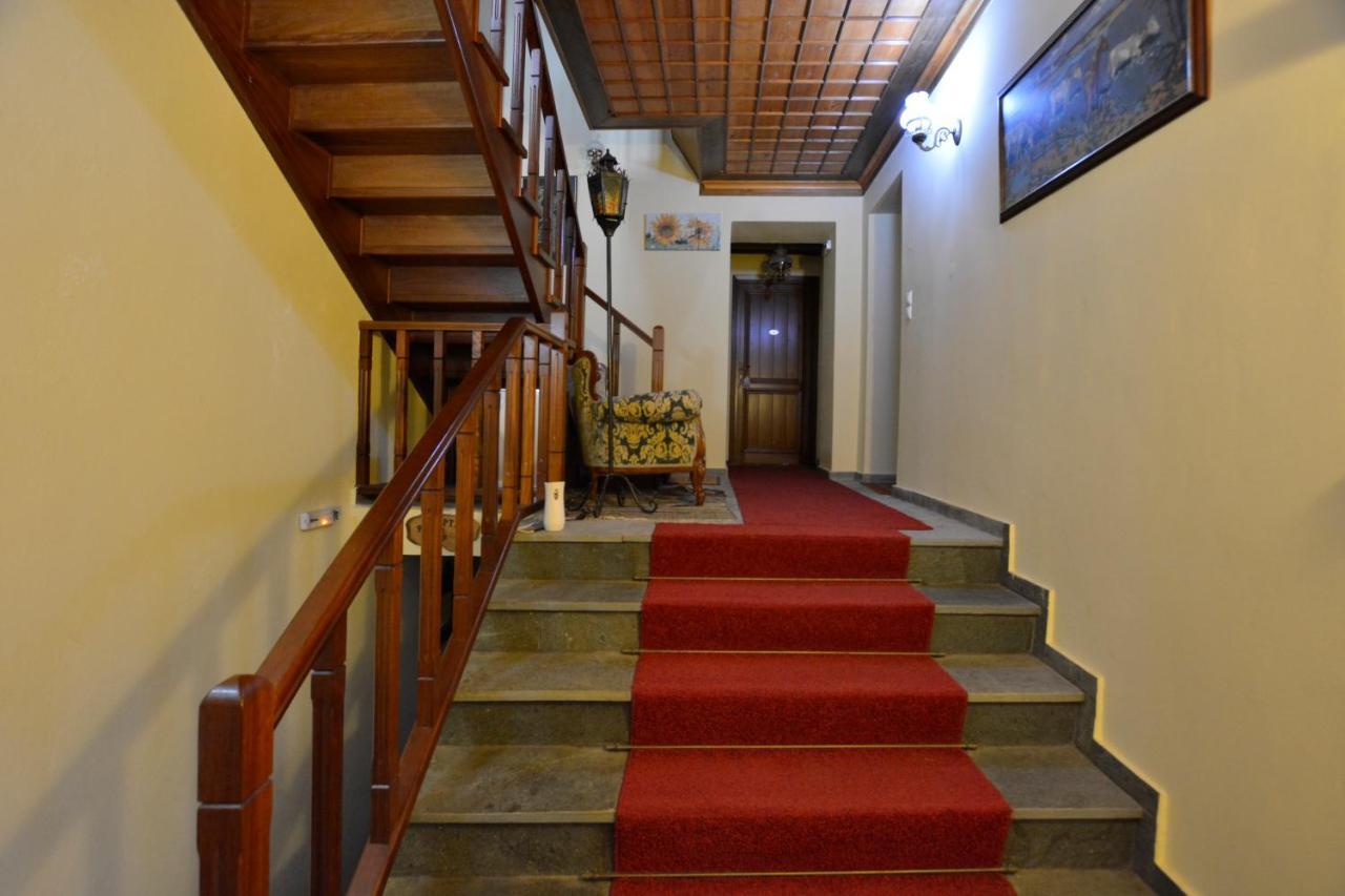 Koukkoúlion Nikolas Guesthouse מראה חיצוני תמונה